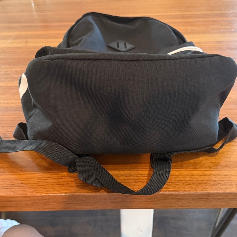 Euc Adidas Adicolor Classic Backpack - image 3